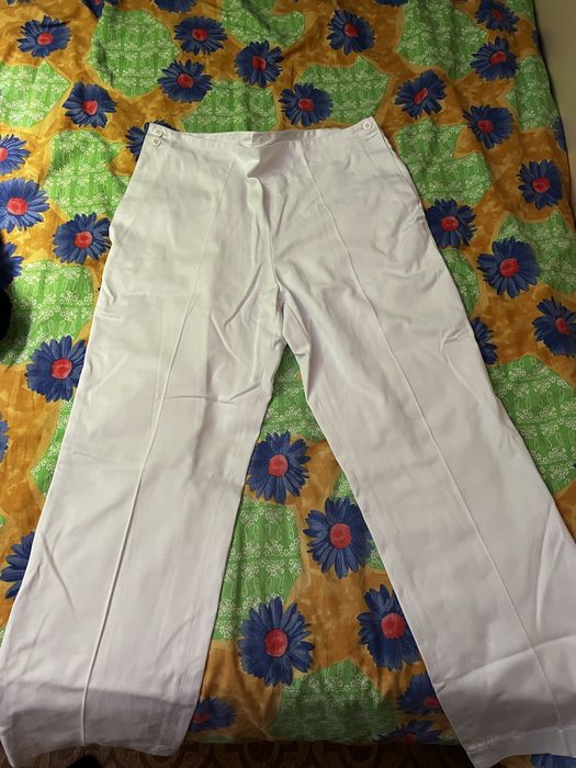 Бяла парадна униформа ВМС