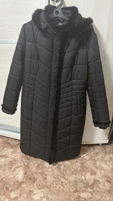 Продам зимную куртку