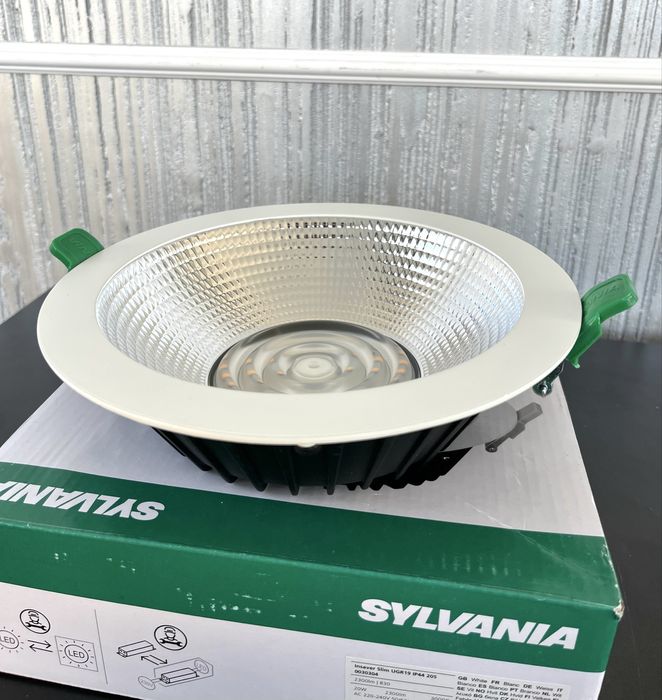 Lot Spoturi Industriale Sylvania Insaver Slim UGR19 IP44 205 2300lm
