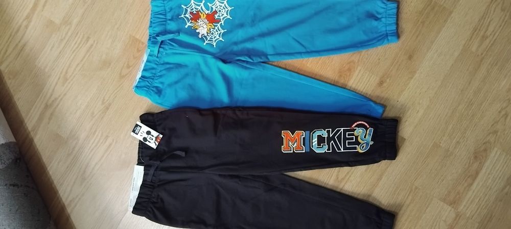 Set 2 pantaloni 4/6ani ,noi,cu etichetă