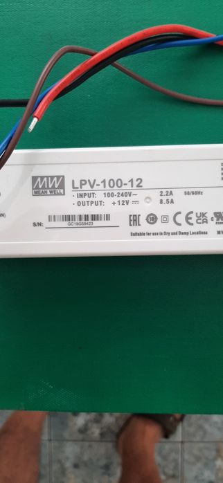 LED захранване LPV-100-12
