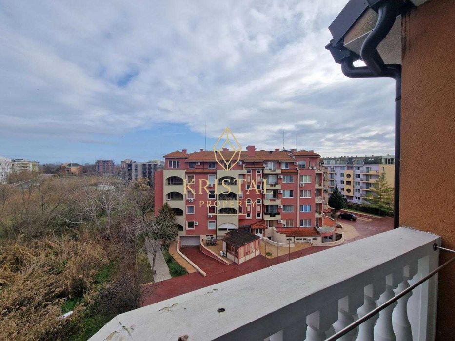 Продава се Тристаен апартамент в к.к. Слънчев бряг - 75 кв.м за 1227 €/кв.м - Снимка #15