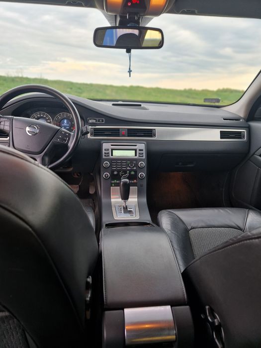 Volvo V70 D3 – 2011, automat, motor 2.0 diesel 5 cilindri