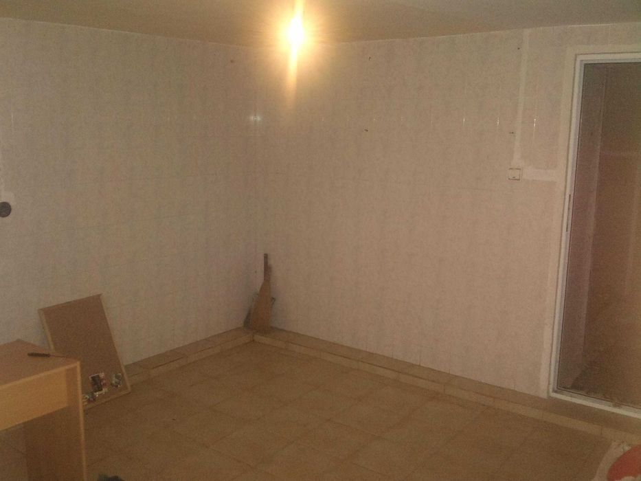 Дава се под наем Магазин в Стара Загора, Център - 24 кв.м за 51 € - Снимка #3