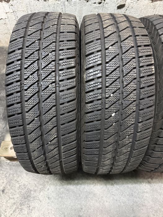 215/65/16c за бус 4бр Viking дот22