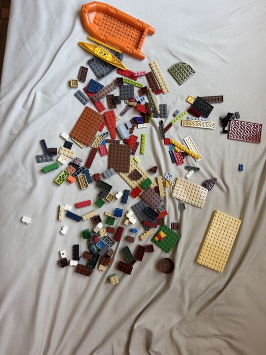 Lego фигурки,части и аксесуари