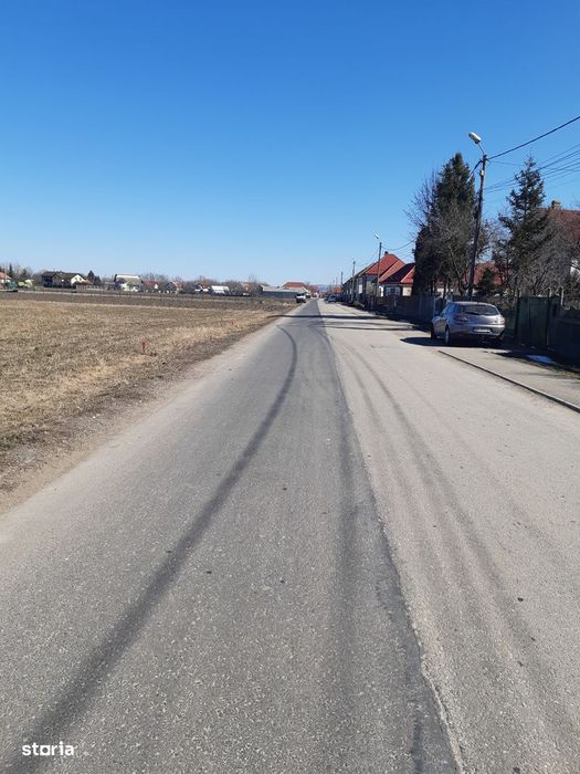 Teren intravilan construibil utilitati asfalt central Lunca Calnicului
