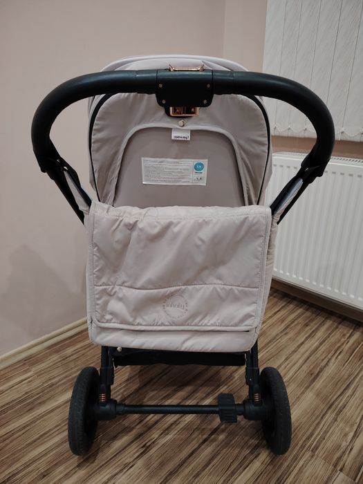Бебешка количка Chipolino Infinity.