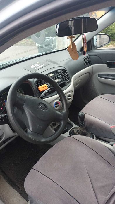 Hyundai Accent de vanzare