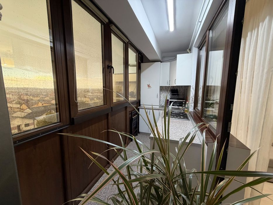 Închiriez apartament  2 camere  prima închiriere