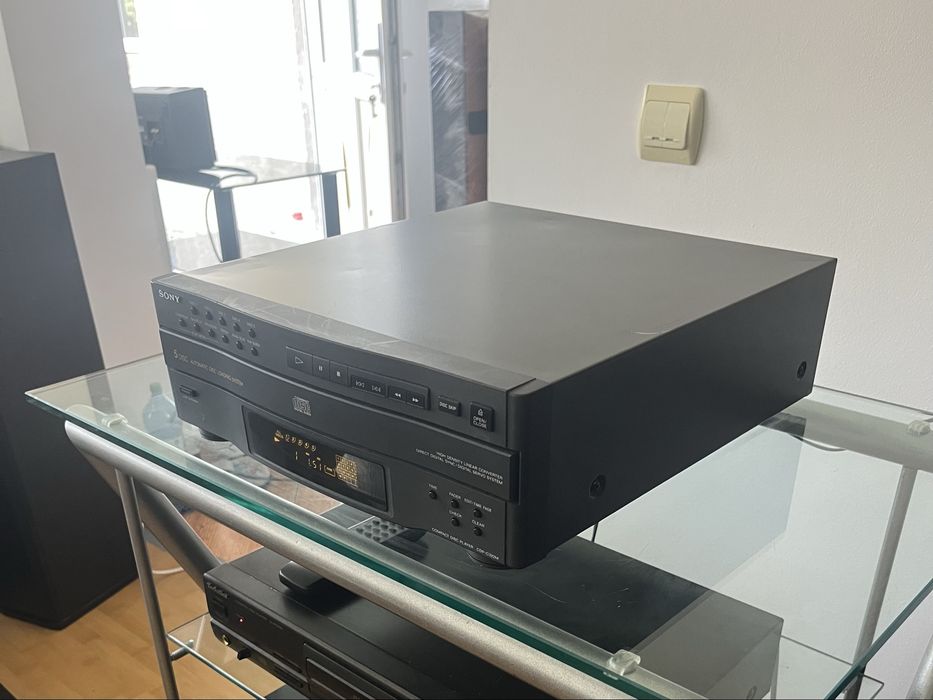 Sony CDP-C322M  CD Player 5 Disc