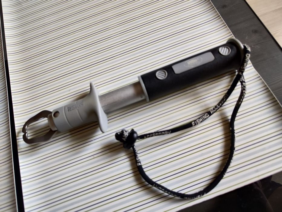 Grip Jaxon cu cântar 50 lb (23kg)