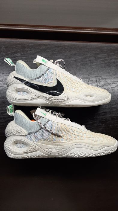 Кроссовки брендовые