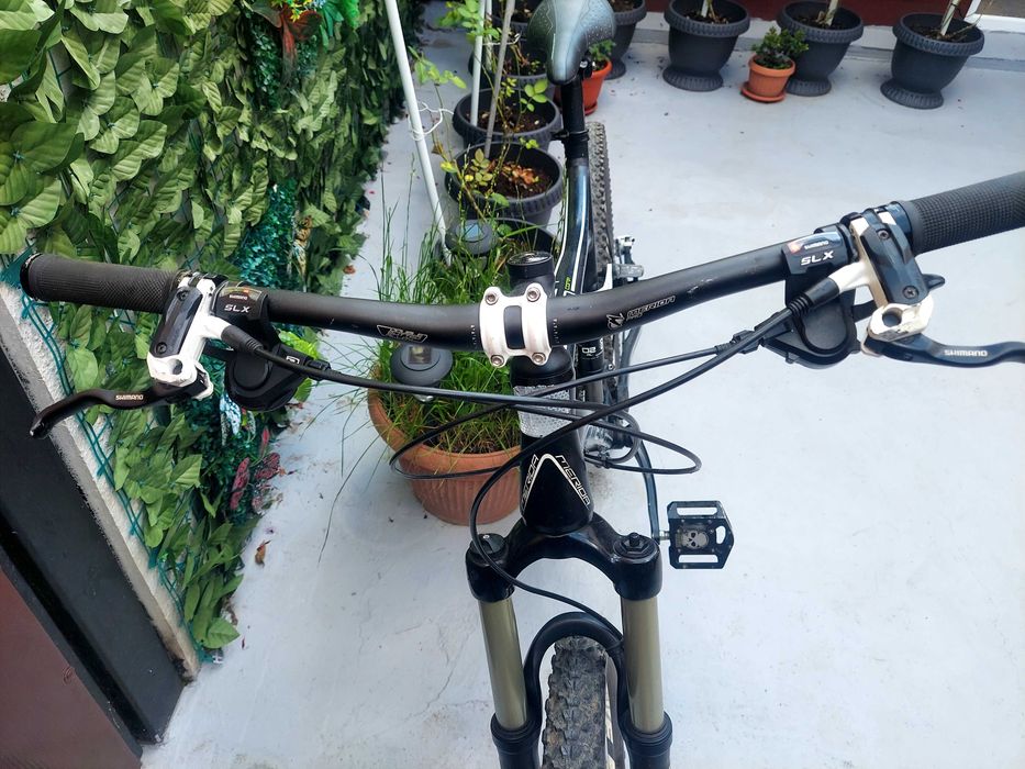 Bicicleta teren muntos