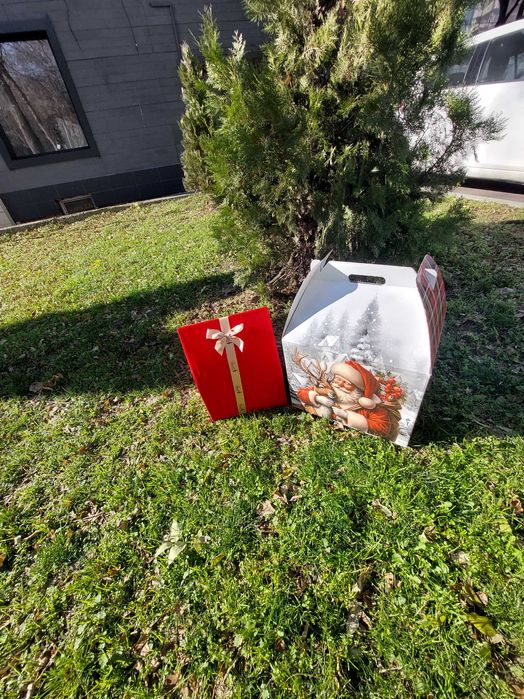 Подаръчни кутии нови