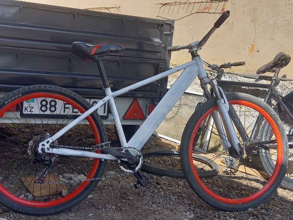 Велосипед пойдет под дерт и стант