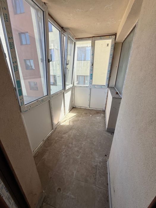 Ofer spre vanzare Apartament 2 Camere Bloc Nou Strada Rodnei Etaj 2