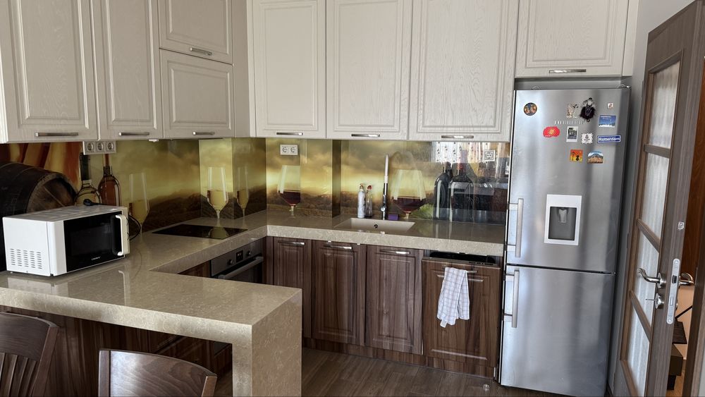 Дава се под наем Тристаен апартамент в София, Зона Б-18 - 92 кв.м за 867 € - Снимка #17