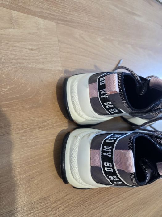 Adidasi Steve Madden nr 39