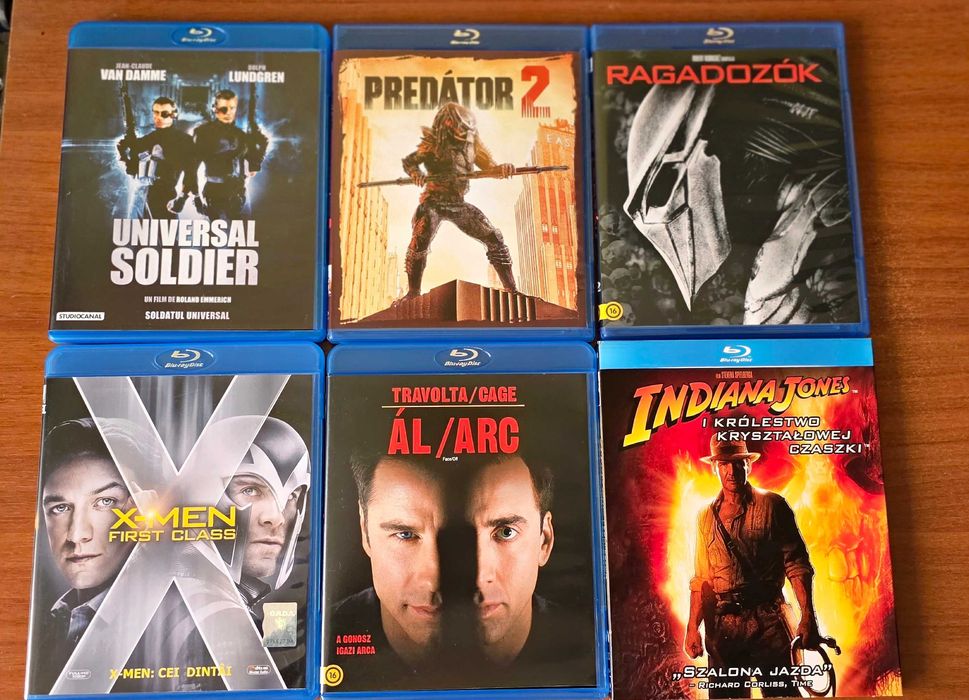 Vand pachet de 20 filme bluray, la un pret redus, fara subtirare in romana