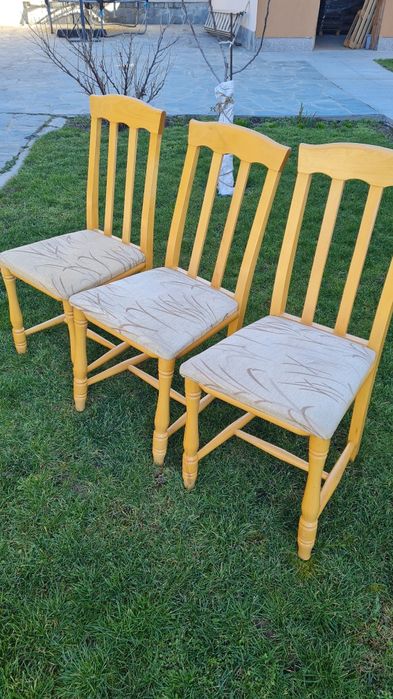 Три кухненски стола