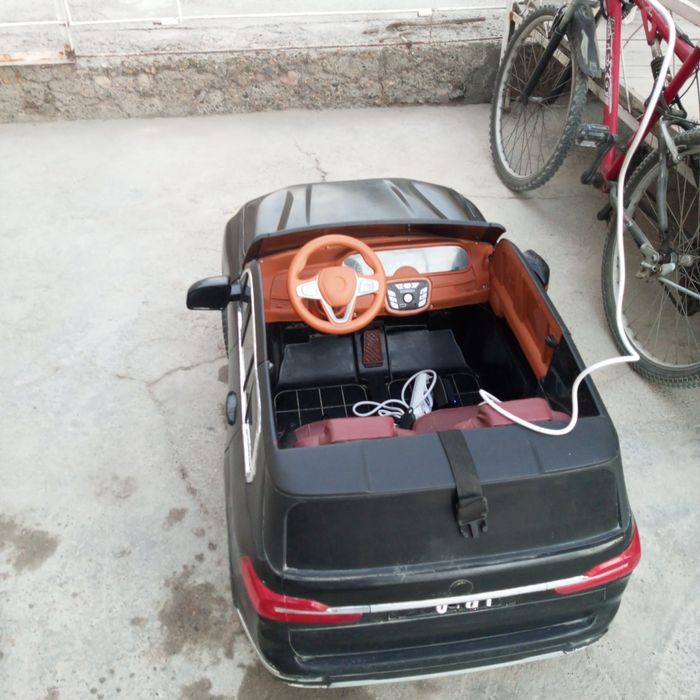 Продаётся детская машина