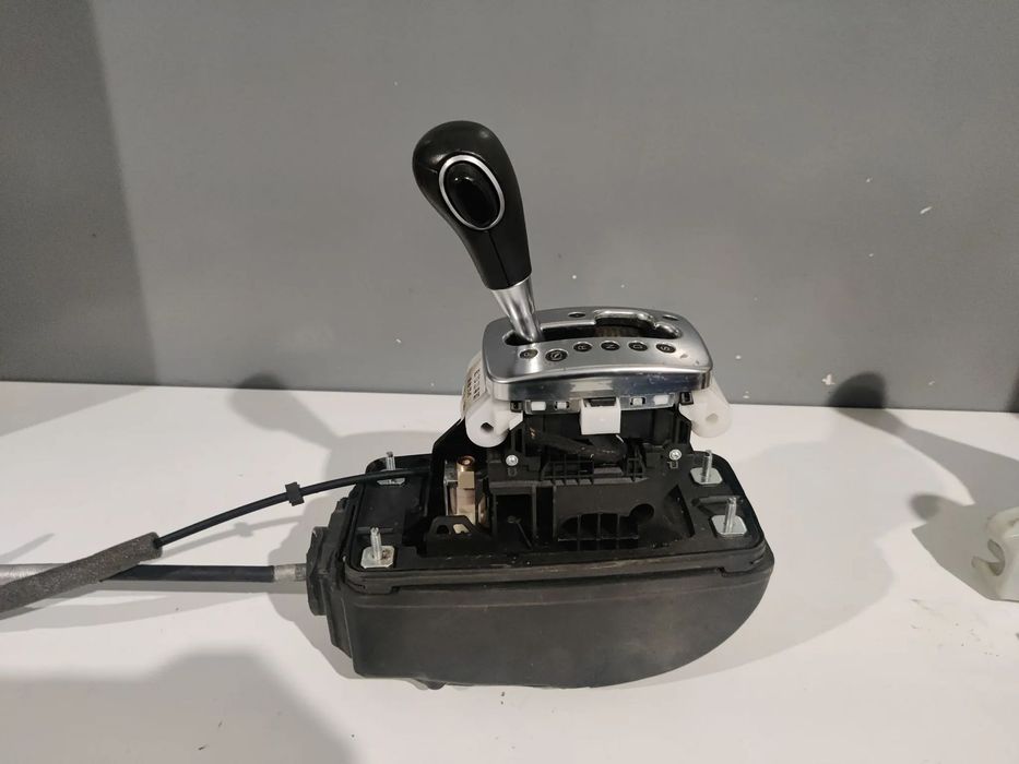 Maneta Schimbator viteze Timonerie cutie automata Seat Exeo Audi A4 B7 8E1713041AQ / 8E1713111AA