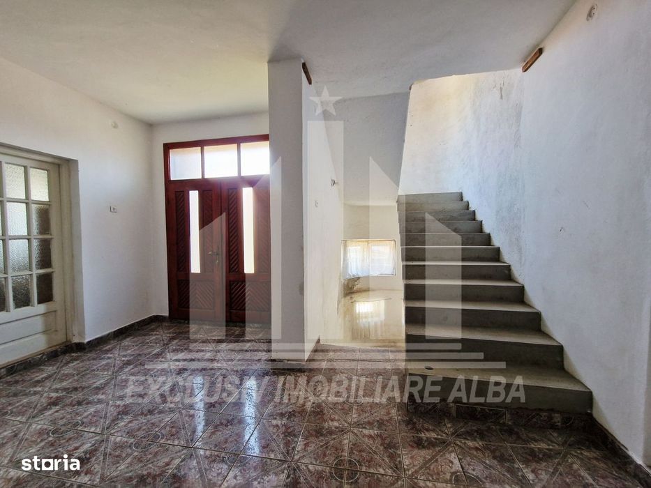 Casa individuala | 250 mp | 2457 mp teren | Sanmiclaus