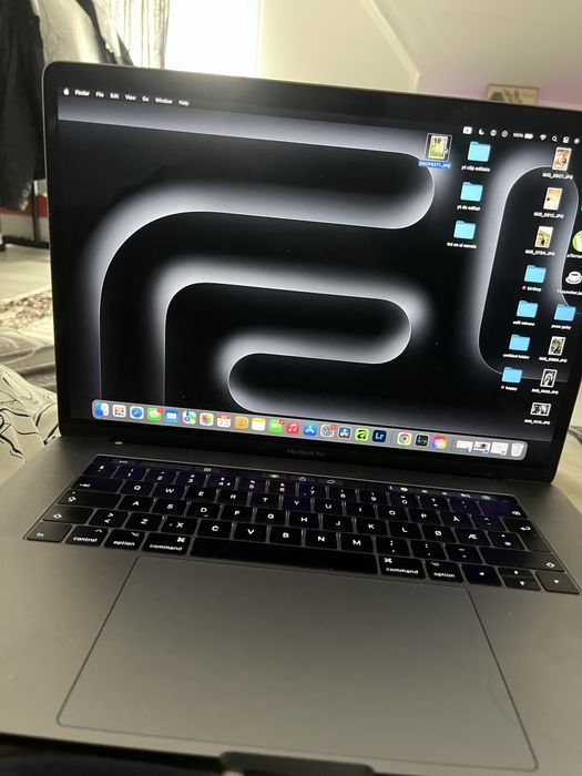 MacBook Pro 2017 15inch touchbar