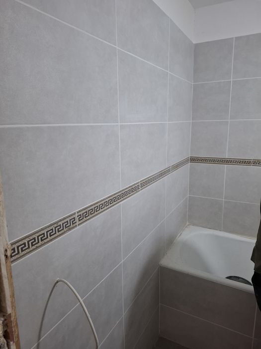 Execut lucrări de construcții finisaje interioare