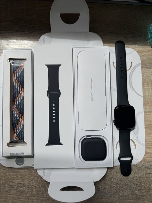 Apple Watch Series 10 (46mm) Jet Black GPS – Пълен комплект, Батерия 100%