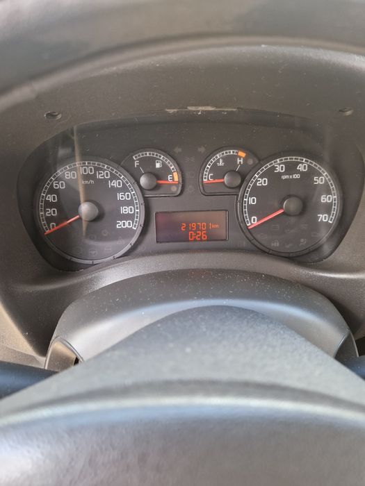 Vând schimb fiat doblo