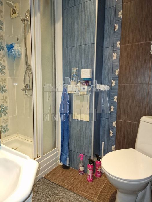 Продава се Тристаен апартамент в Варна, Възраждане 2 - 80 кв.м за 1563 €/кв.м - Снимка #11