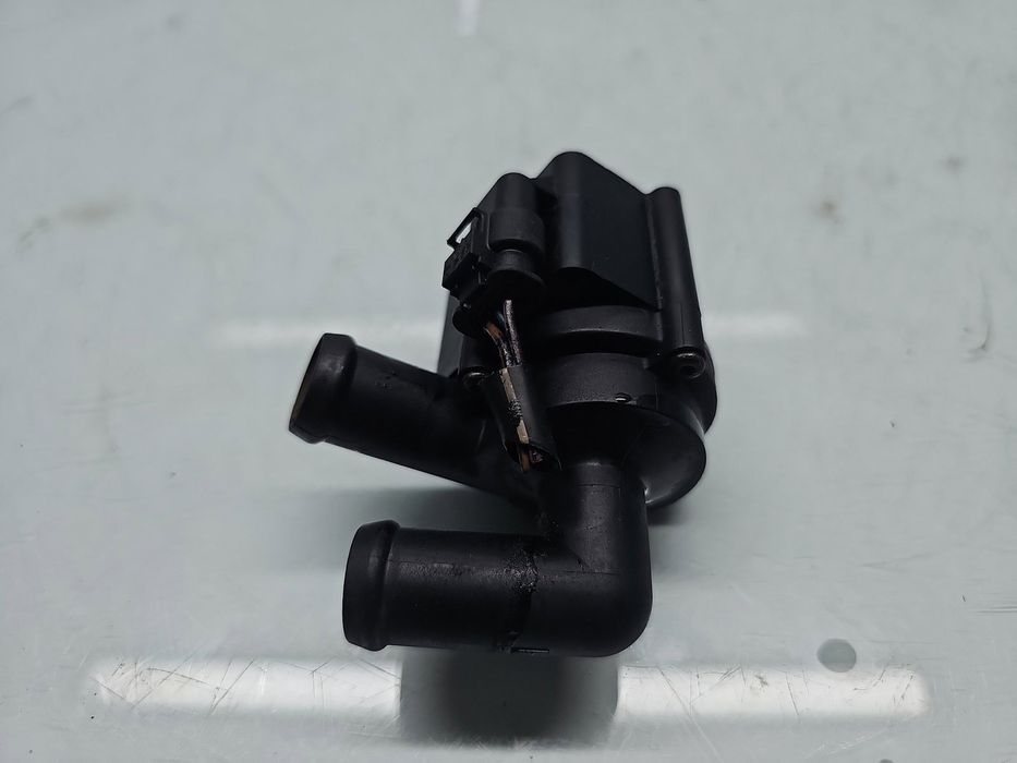 Pompa recirculare apa Volkswagen Passat B6 (3C2) [Fabr 2005-2010] 5N09