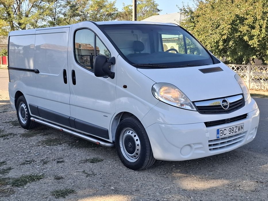 OPEL Vivaro 2011 — imagine 2