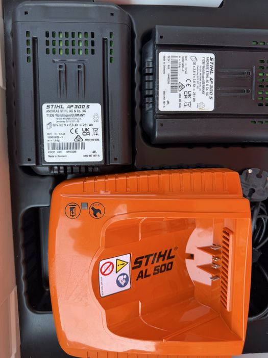 Stihl acumulator , incarcator