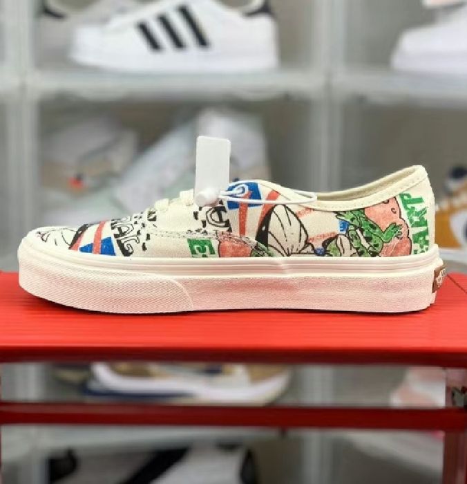 Новые Кеды фирмы Vans