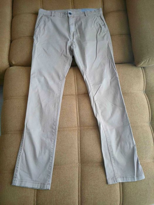 Pantaloni Slim din material bej in extenso marimea 42
