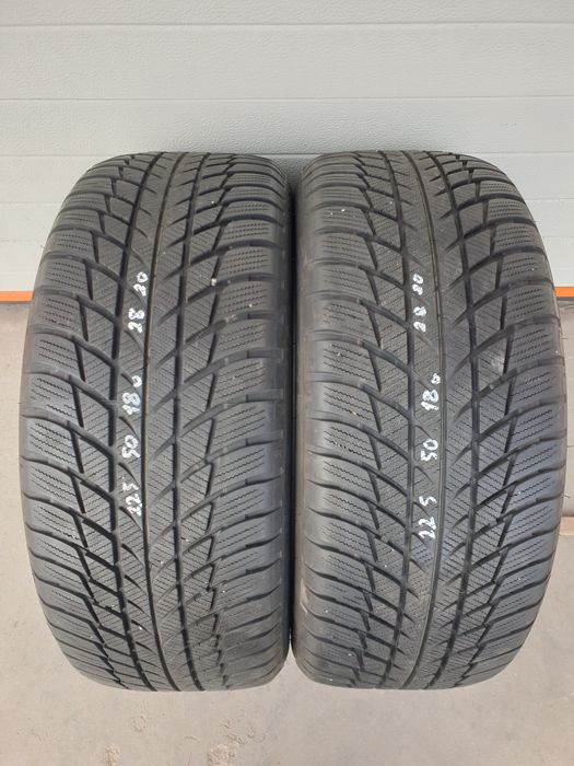 Зимни гуми 2 броя BRIDGESTONE Blizzak LM001 225 50 R18 дот 2820