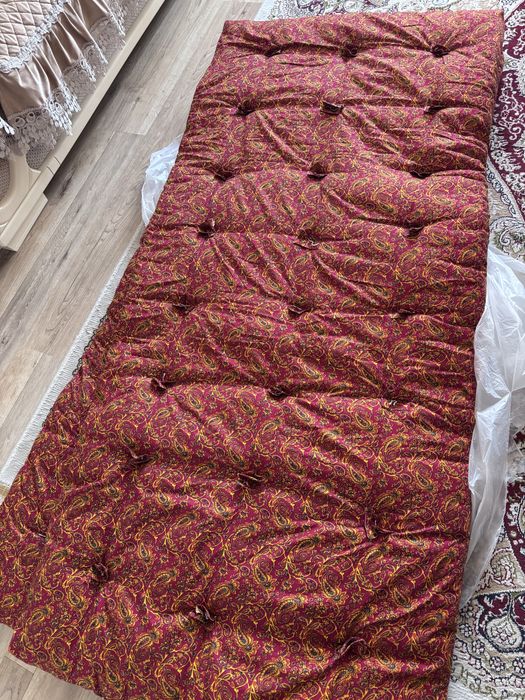 Продам Матрас новые и одеяло
