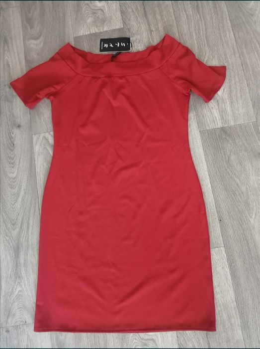 Платья новые женские