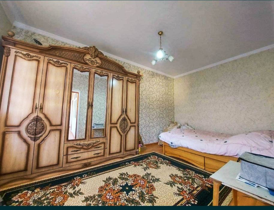 Продам дом на Юнособаде 3 сотки 4 комнаты Свой срочно