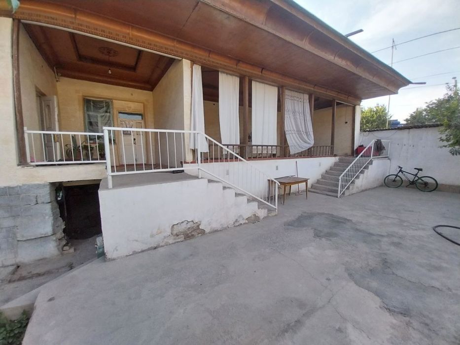 6 соту 6 хона 2 хол 1 та санузел