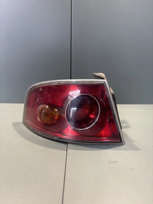 Lampa / Tripla stop stanga pe aripa Seat Ibiza 2004 1.2 MT (64 hp)