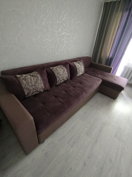 Продам диван , длина 3м, ширина1м60см