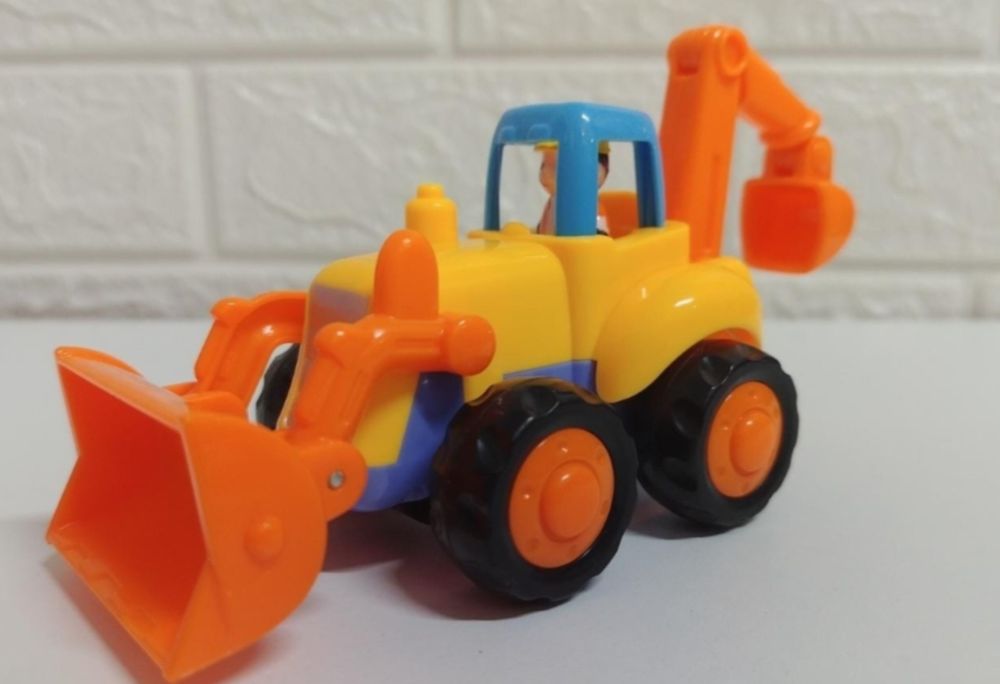 Инерционные машинки hola