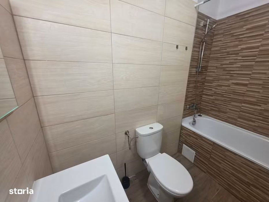 Inchiriez 2 camere tip studio cu parcare langa Coresi