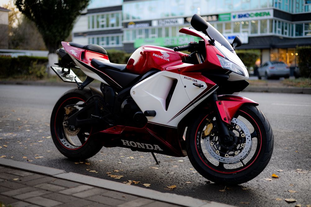 Honda cbr 600 rr продам мотоцикл