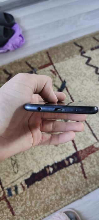 Продам Samsung galaxy a10