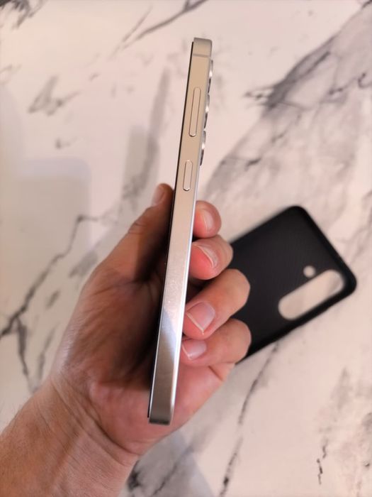 Самсунг с 24 128гб